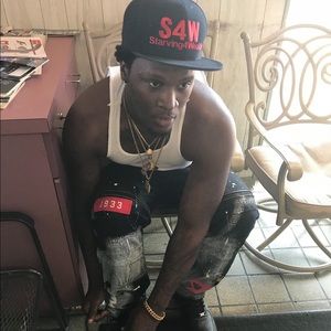 Meet your Posher, Lorenzo